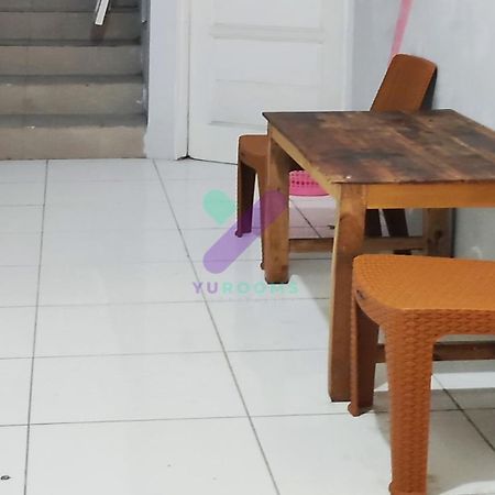 New Jasmine Guest House By Yurooms Blitar Extérieur photo